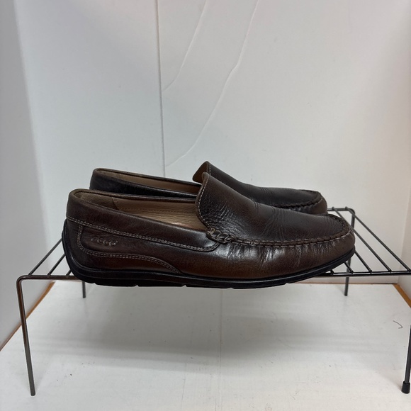 Men’s Ecco Brown Classic Leather Moc Flat Loafer Sz 41 ( 8-8.5)